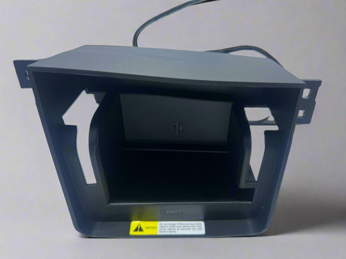 Wireless Charger Nissan Patrol 2010-2024