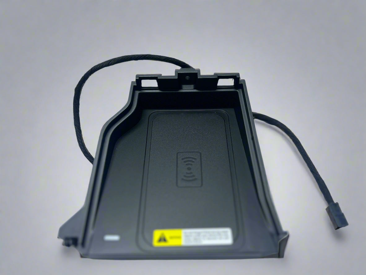 Wireless Charger Land Cruiser 2016-2021